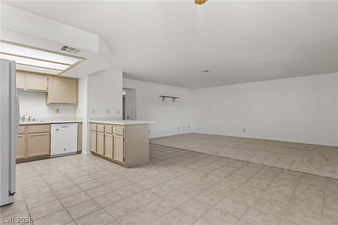 Photo 14 of 59, 930 Mesquite Springs Drive #101