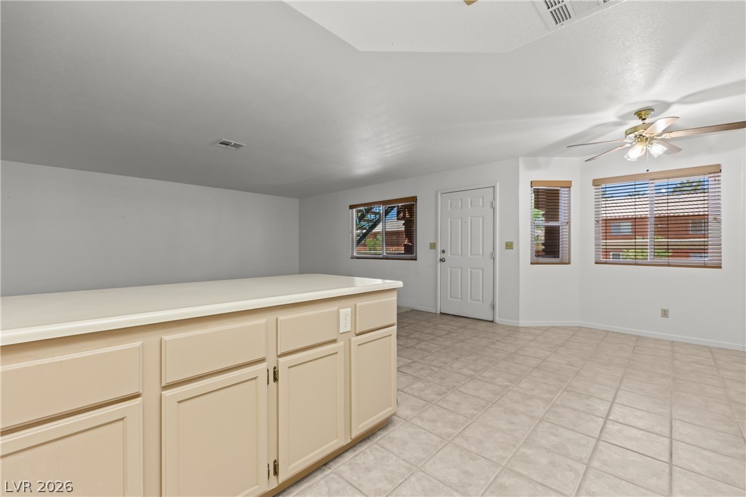 Photo 19 of 59, 930 Mesquite Springs Drive #101