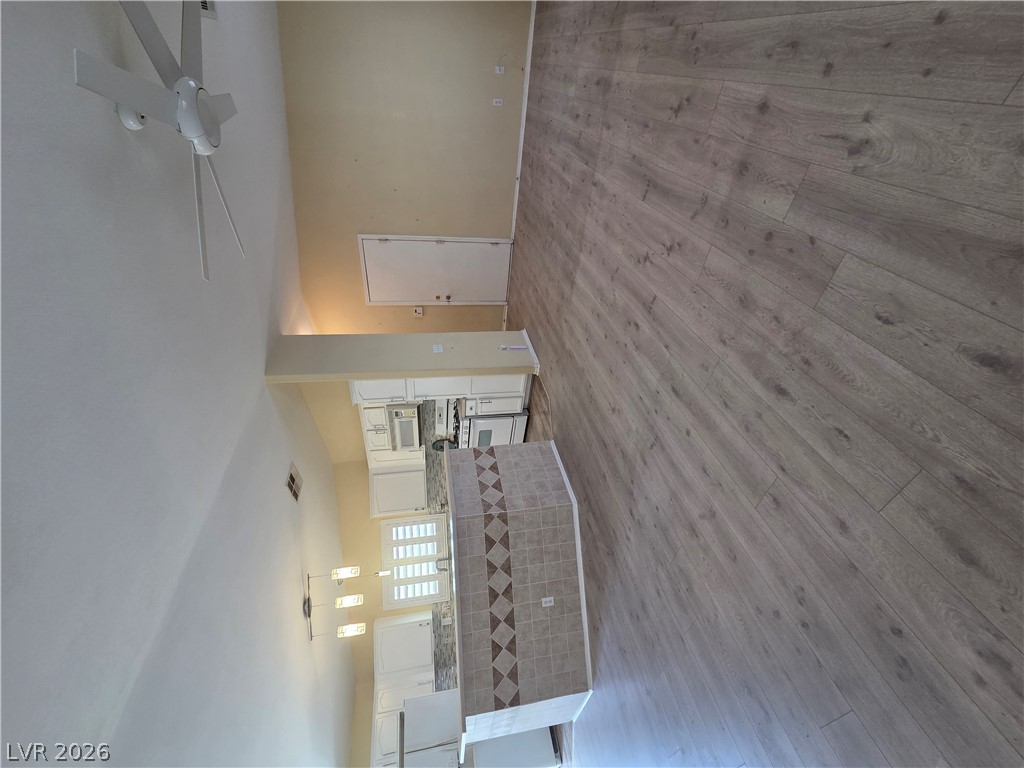 Photo 4 of 4952 Mascaro Drive