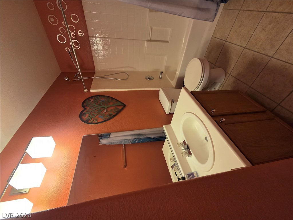 Photo 11 of 23, 4952 Mascaro Drive