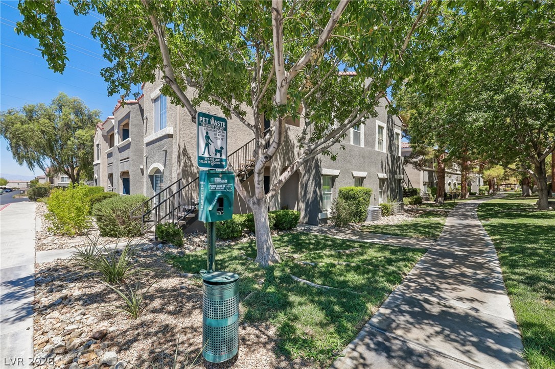 10245 S Maryland Parkway #1210, Las Vegas