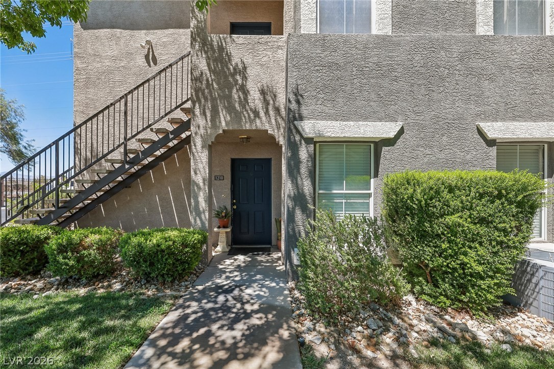 Photo 3 of 10245 S Maryland Parkway #1210