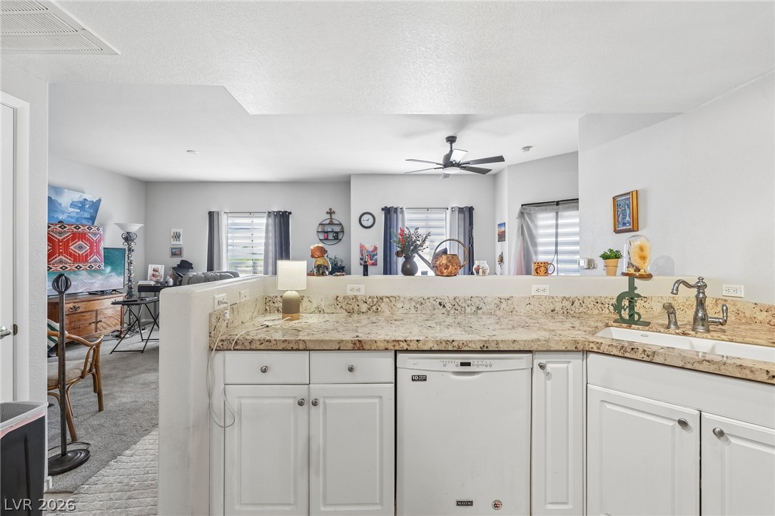 Photo 11 of 24, 10245 S Maryland Parkway #1210