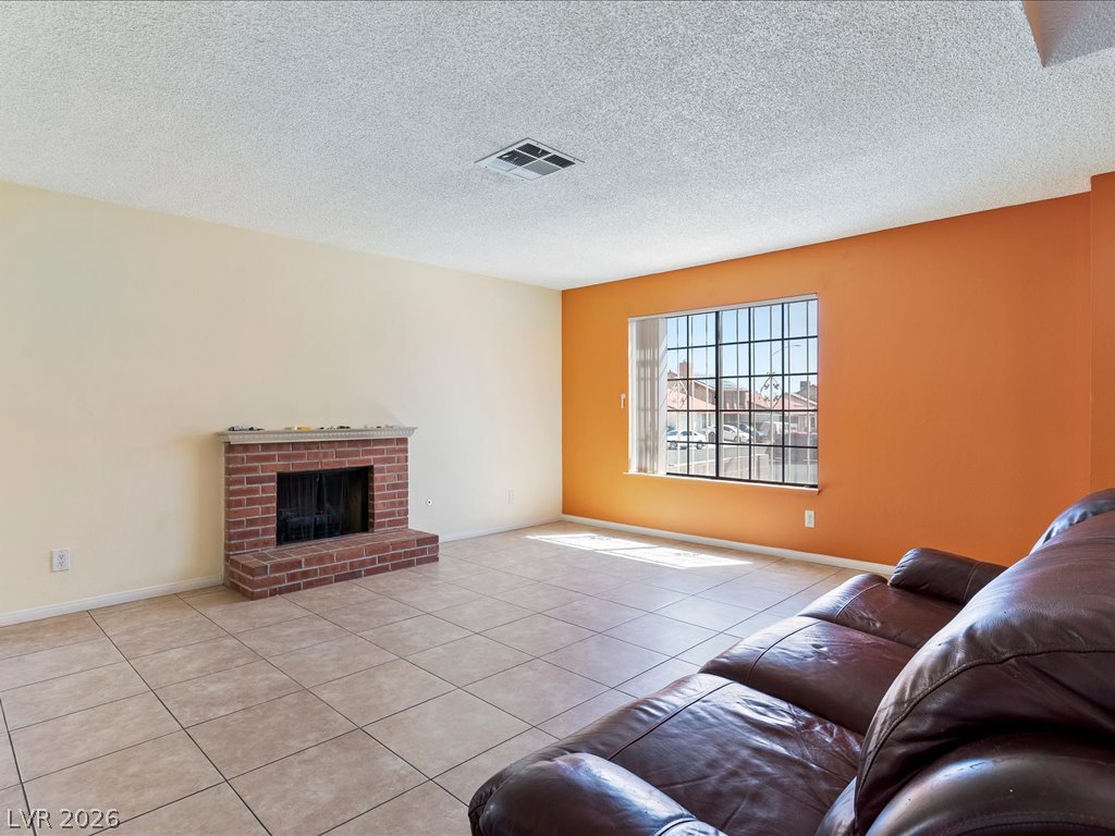 Photo 6 of 50, 708 Kelso Way