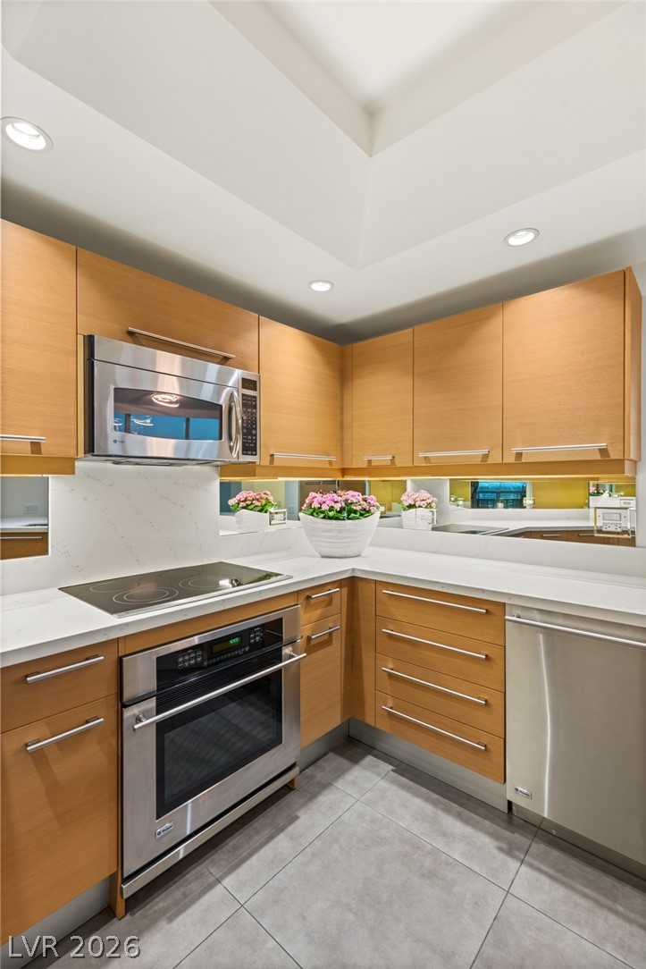Photo 16 of 43, 222 Karen Avenue #708