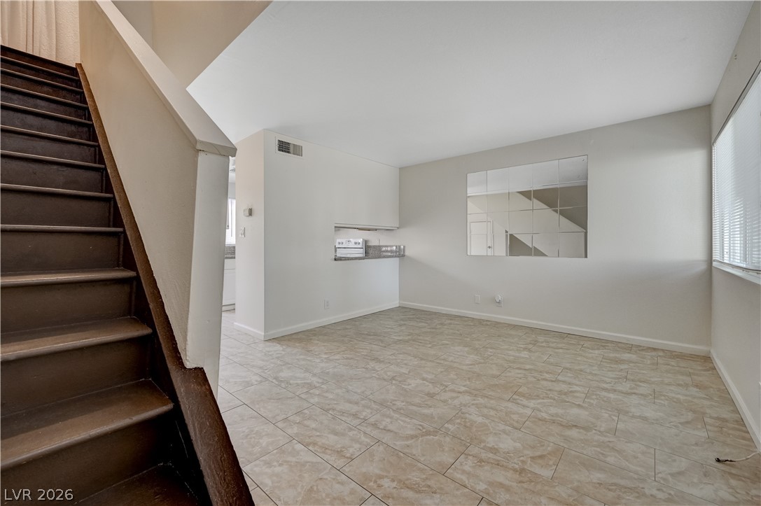 Photo 3 of 4770 Topaz Street #77