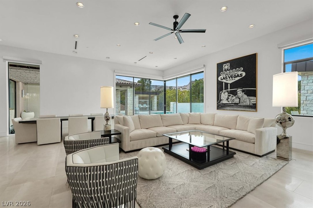 Photo 22 of 49, 20 Pebble Hills Court