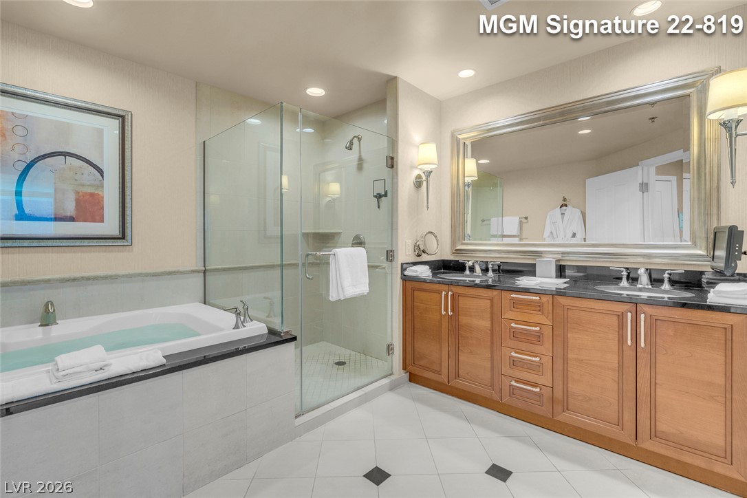 Photo 35 of 49, 125 E Harmon Avenue #2219