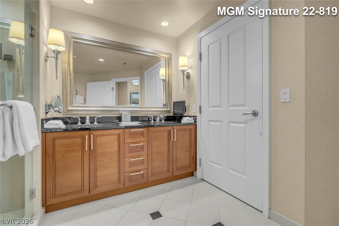 Photo 38 of 49, 125 E Harmon Avenue #2219