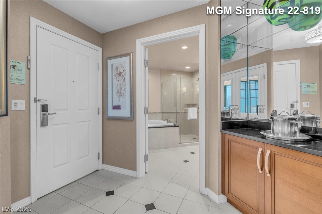 Photo 34 of 49, 125 E Harmon Avenue #2219