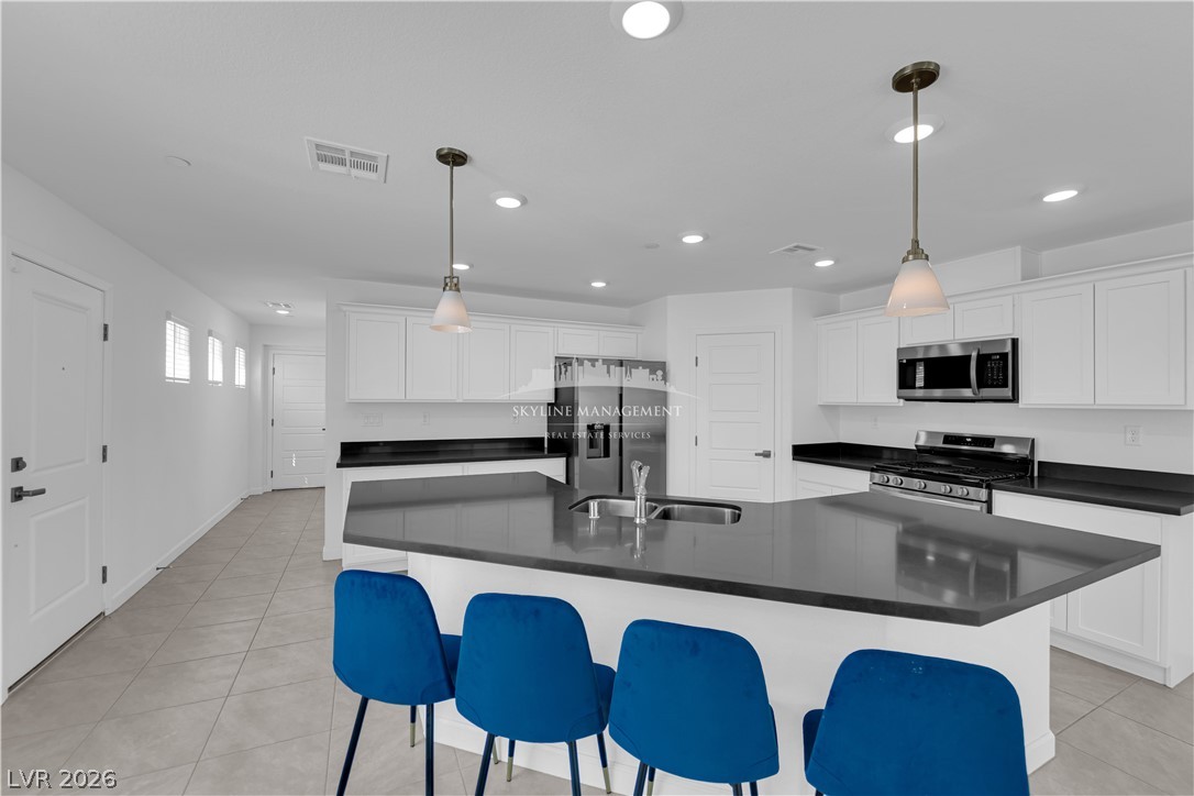 Photo 7 of 33, 4907 Chidlaw Avenue #3