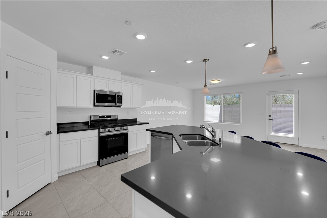 Photo 10 of 33, 4907 Chidlaw Avenue #3