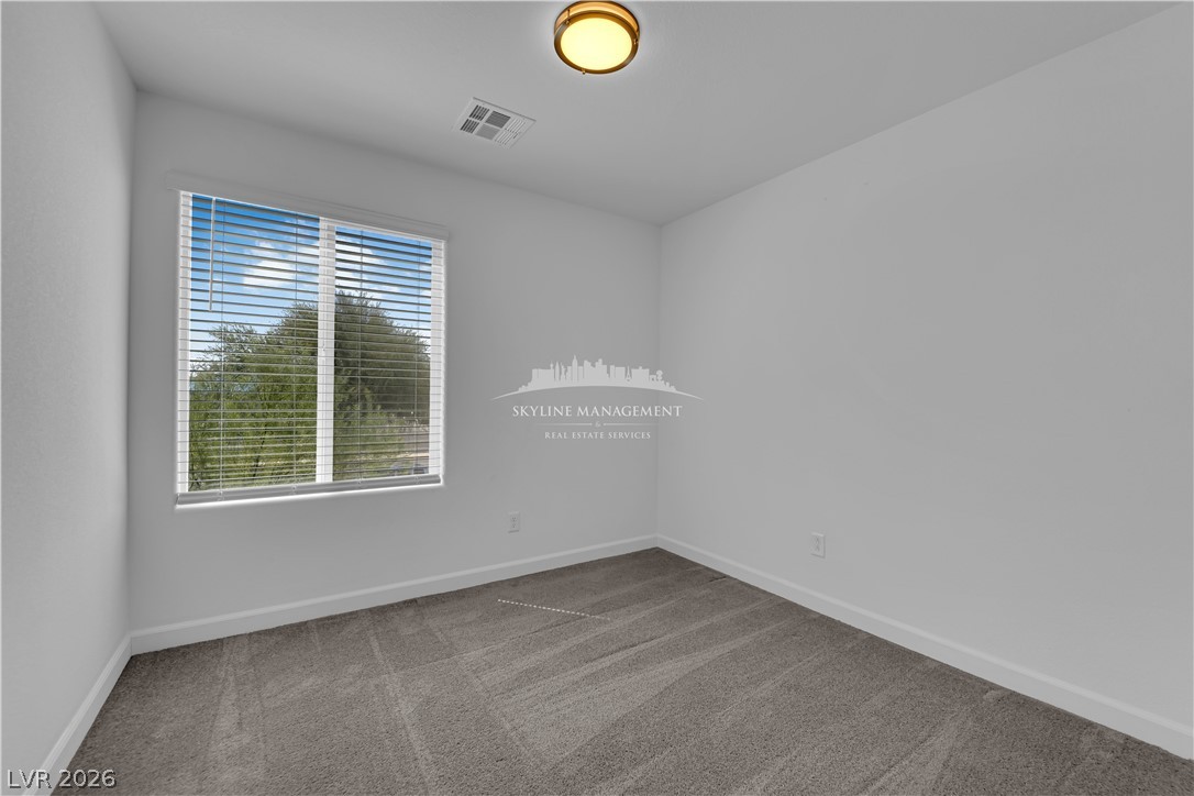 Photo 17 of 33, 4907 Chidlaw Avenue #3