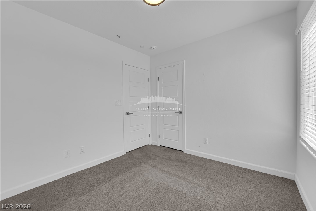Photo 18 of 33, 4907 Chidlaw Avenue #3