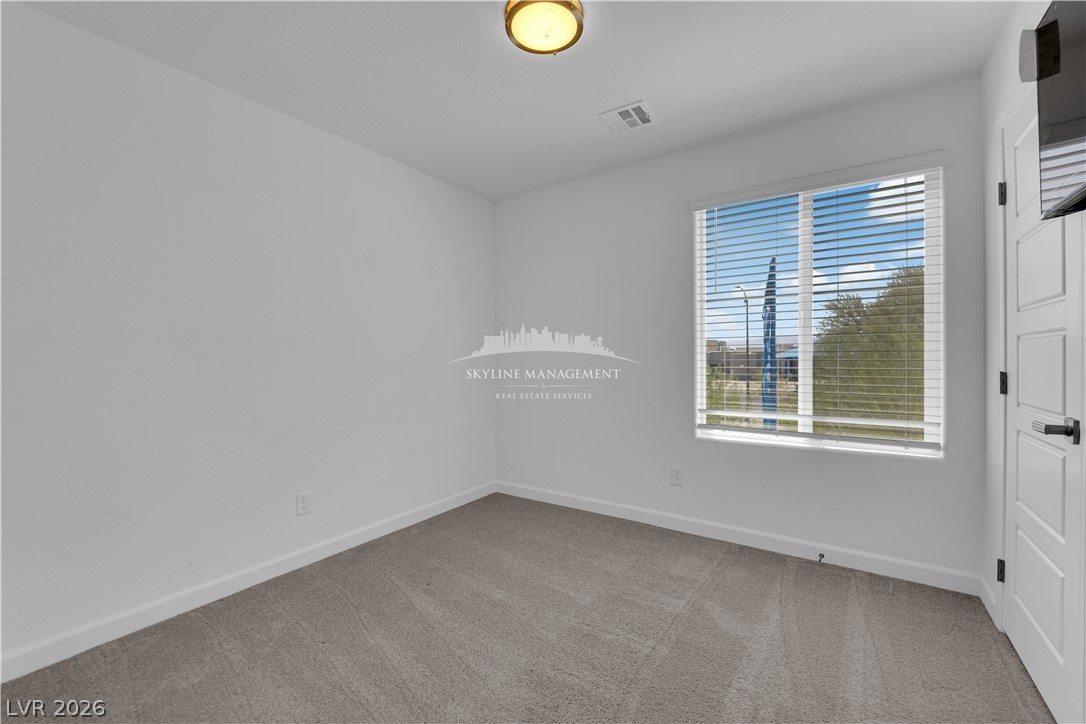 Photo 19 of 33, 4907 Chidlaw Avenue #3