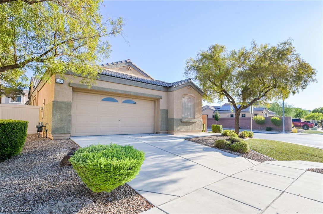Photo 4 of 3743 Bella Legato Avenue