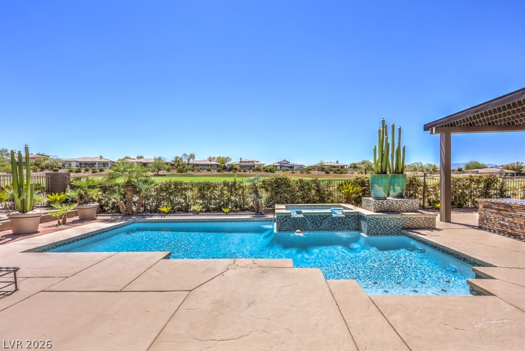 15 Knob Oak Drive, Henderson 89052