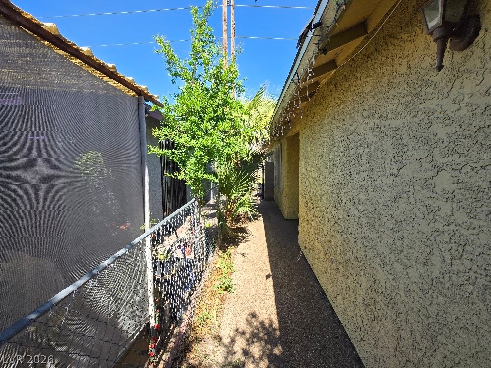 Photo 13 of 17, 4037 Pelham Court