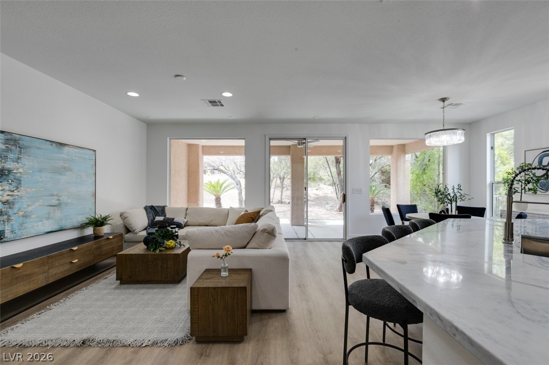 Photo 9 of 43, 5029 Alfingo Street