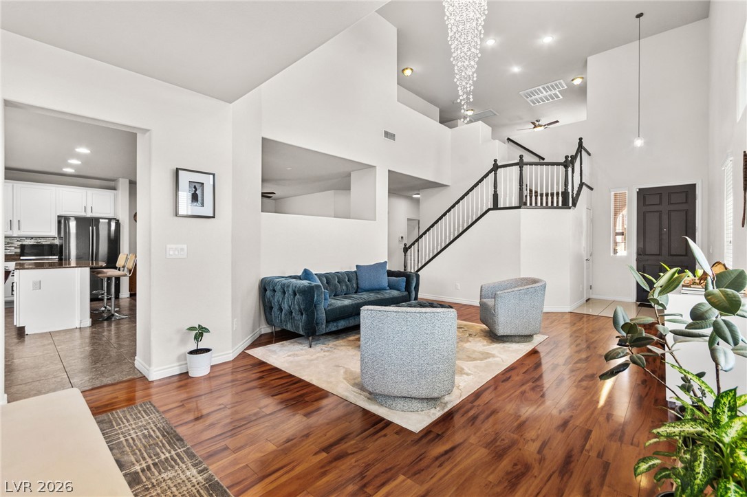 Photo 2 of 10391 Montes Vascos Drive