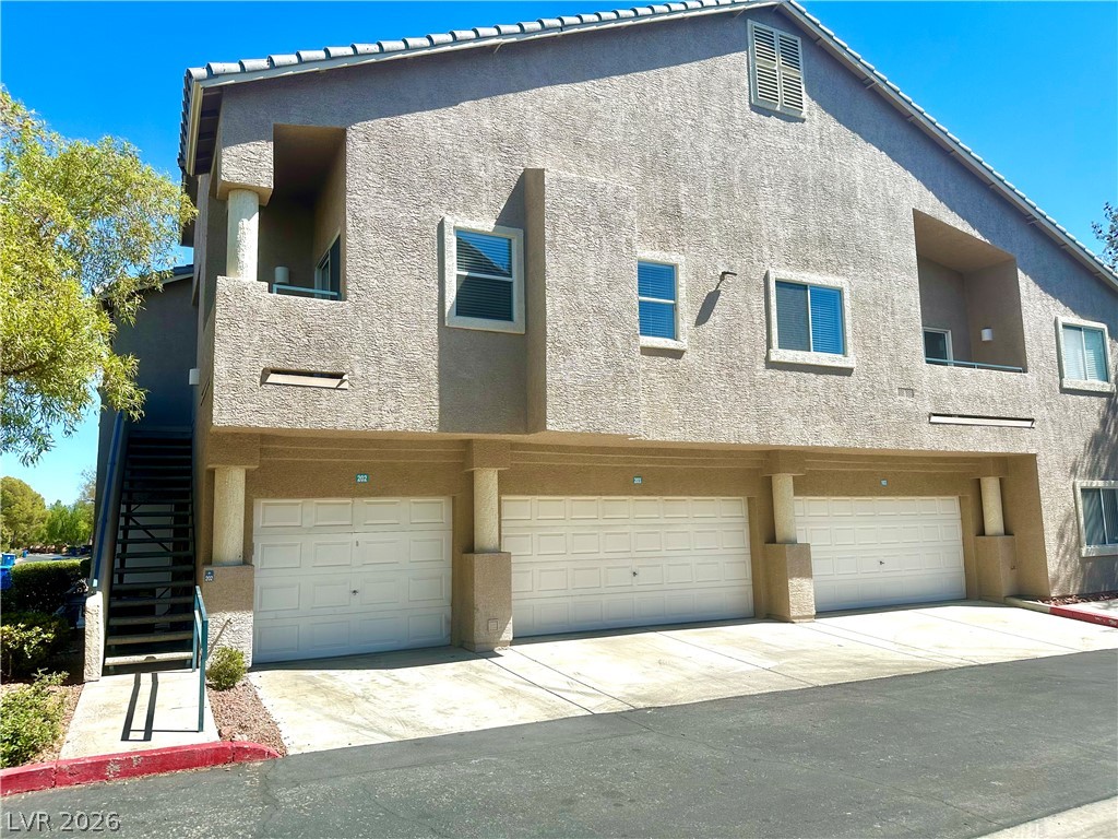 2100 Jade Creek Street #202, Las Vegas 89117
