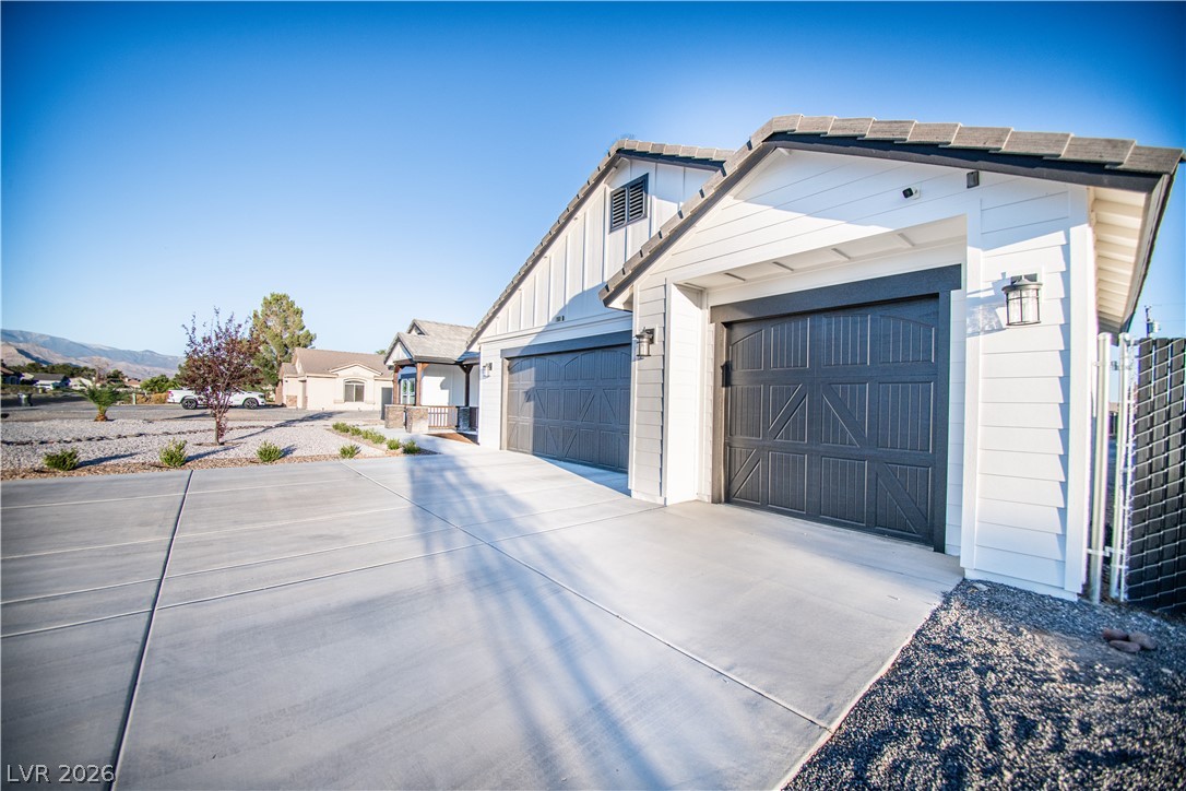 Photo 4 of 1151 E Blackhorn