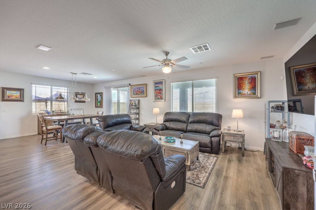 Photo 17 of 48, 720 CADENCE VIEW Way