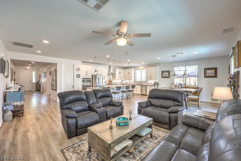 Photo 18 of 48, 720 CADENCE VIEW Way