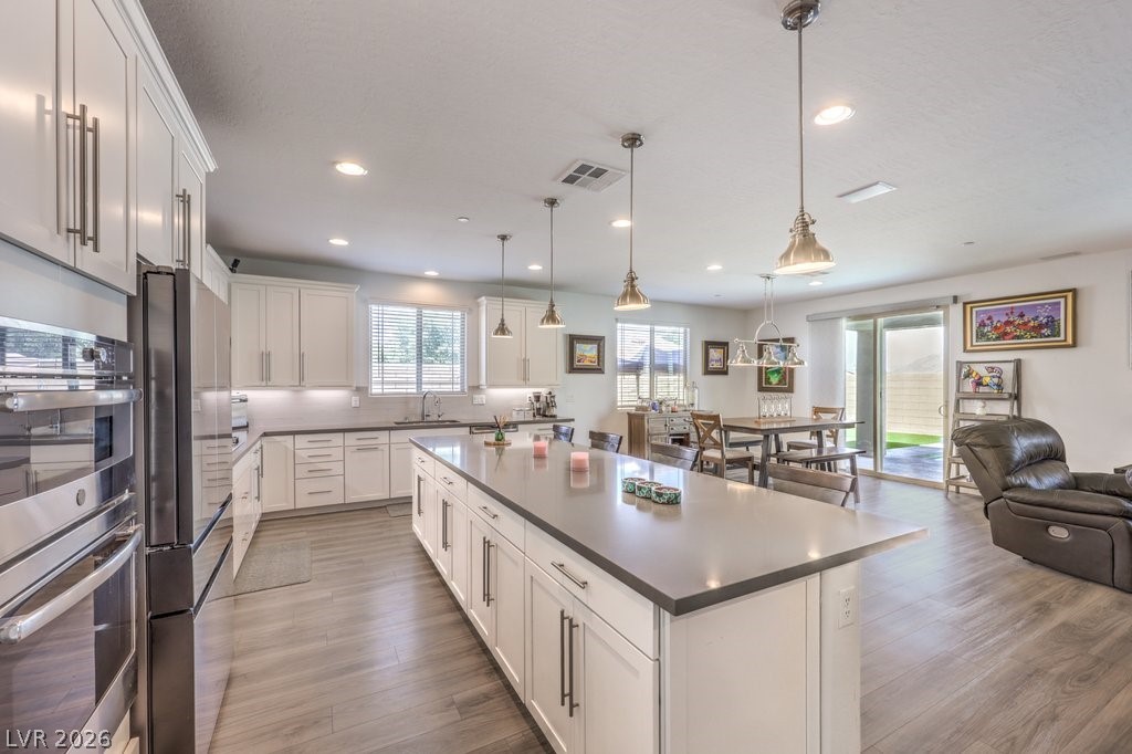 Photo 13 of 48, 720 CADENCE VIEW Way