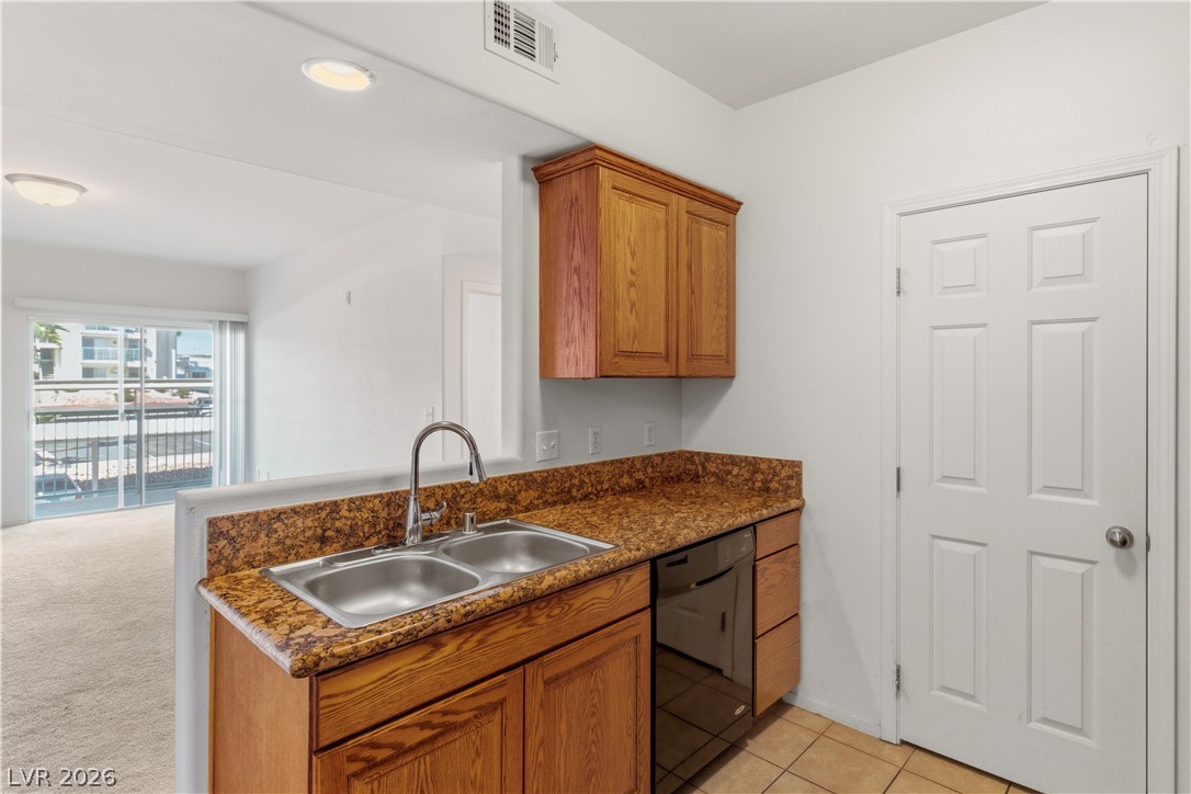 Photo 14 of 81, 3550 Bay Sands Drive #2073