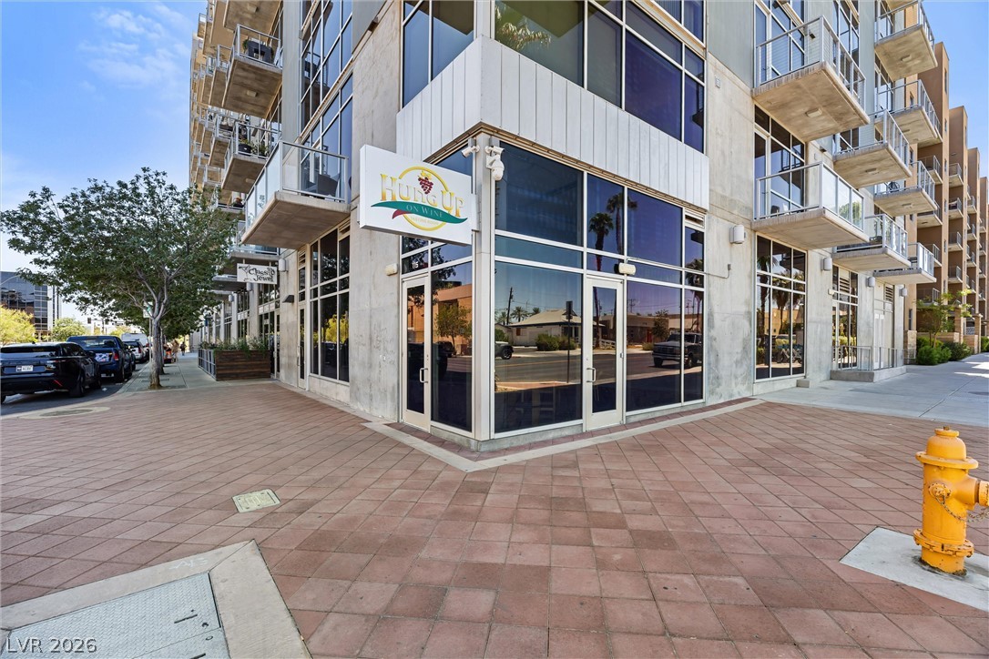 Photo 18 of 36, 353 E Bonneville Avenue #457