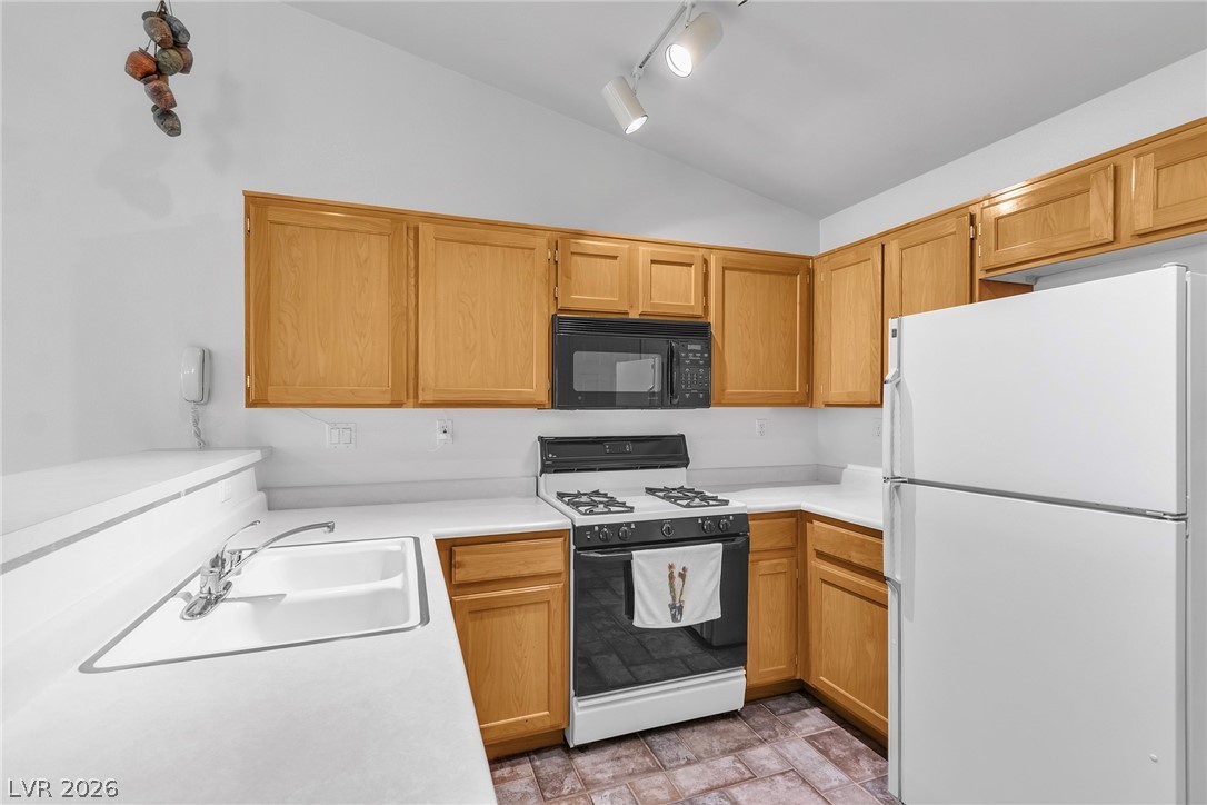 Photo 14 of 46, 9712 Blatimac Avenue #103