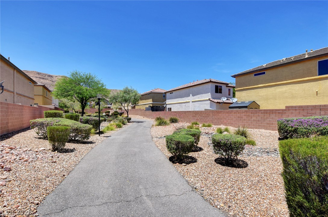 Photo 39 of 42, 9941 Carrizo Springs Avenue