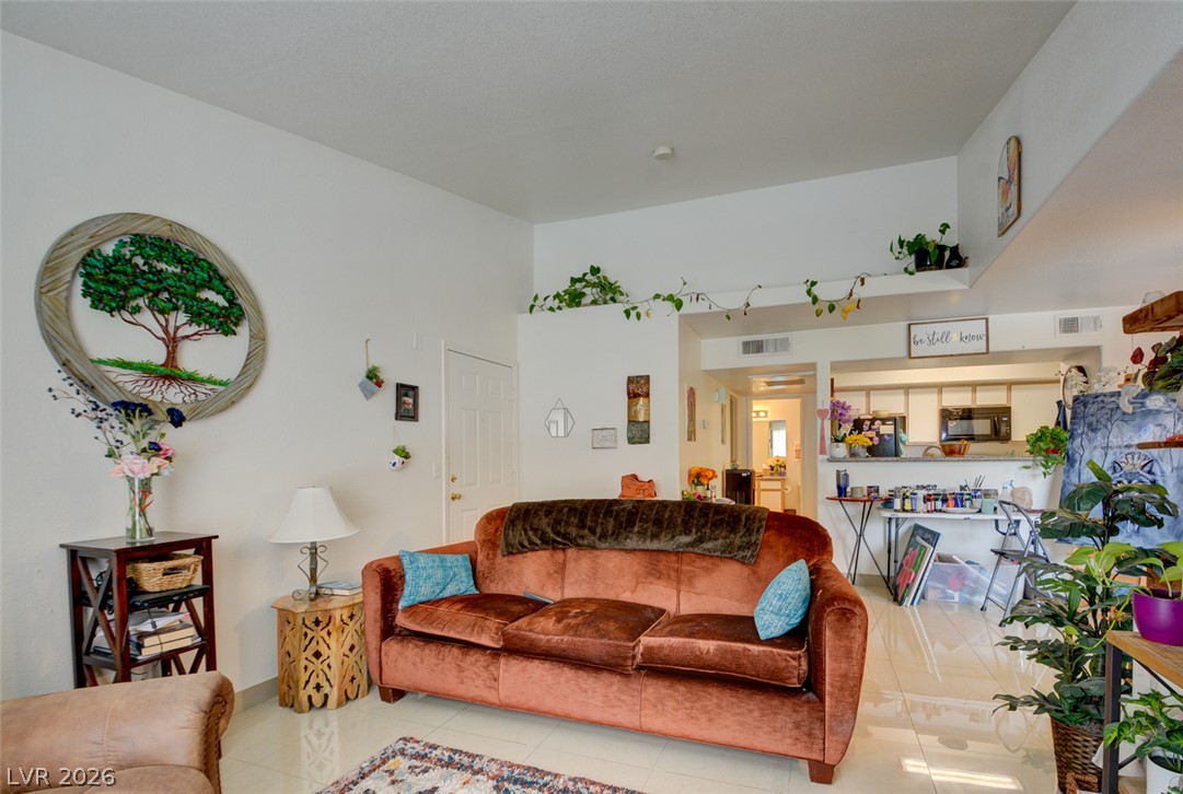 Photo 13 of 36, 2300 E Silverado Ranch Boulevard #2111
