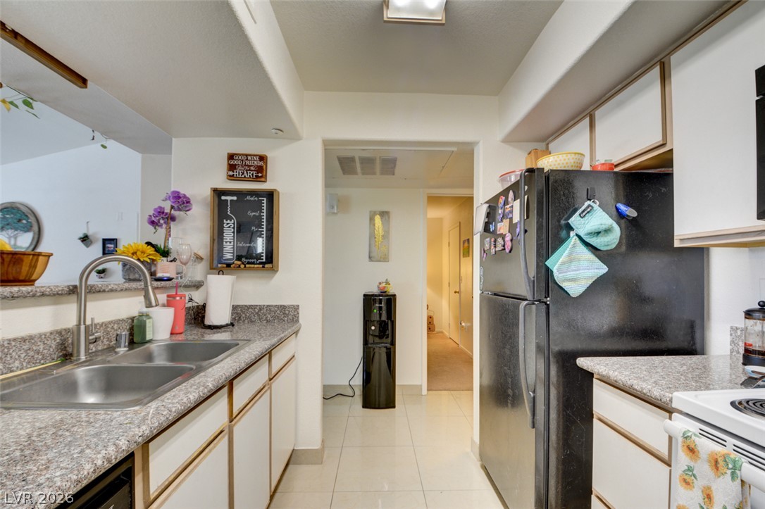 Photo 21 of 36, 2300 E Silverado Ranch Boulevard #2111