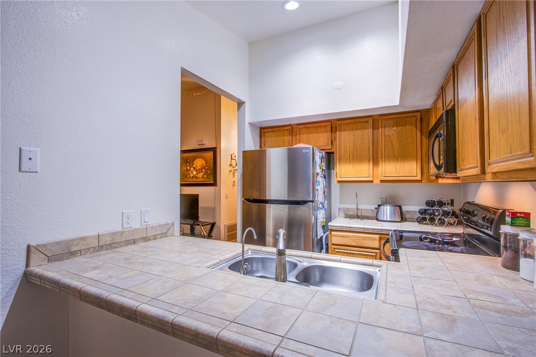 Photo 8 of 23, 2225 Pine Breeze Lane #206