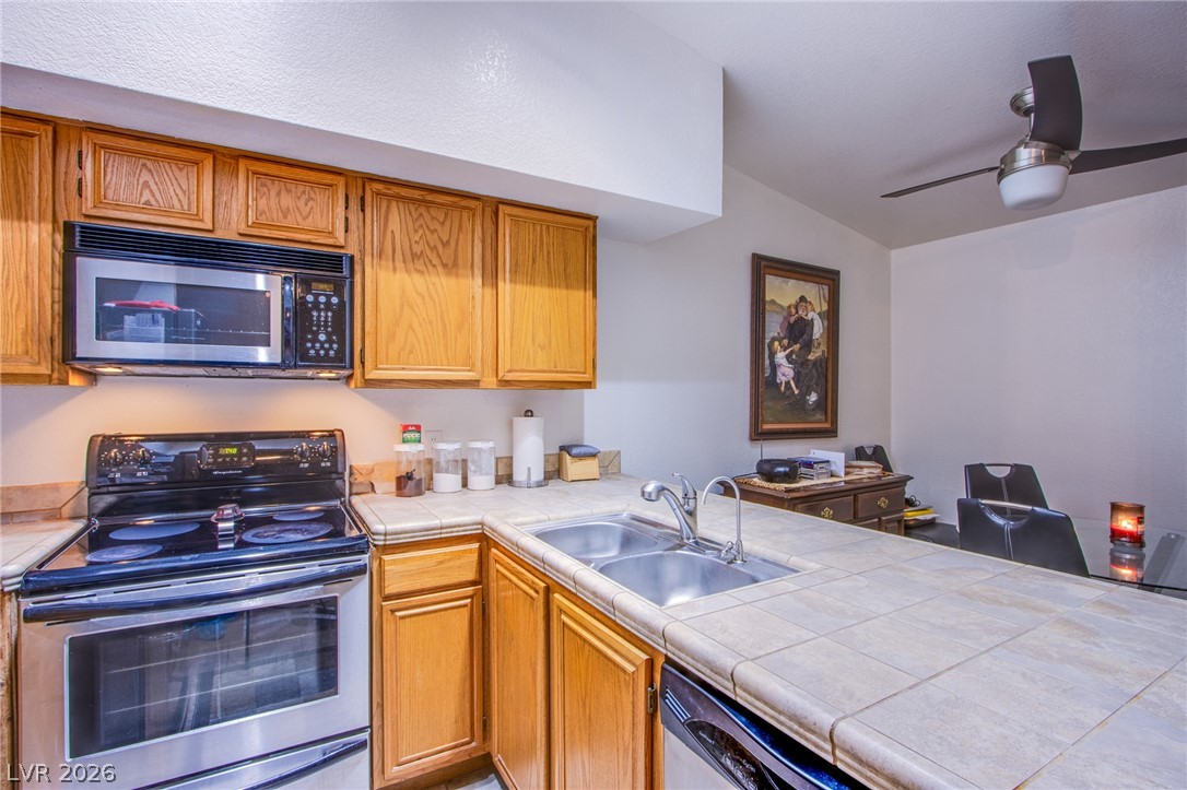 Photo 9 of 23, 2225 Pine Breeze Lane #206