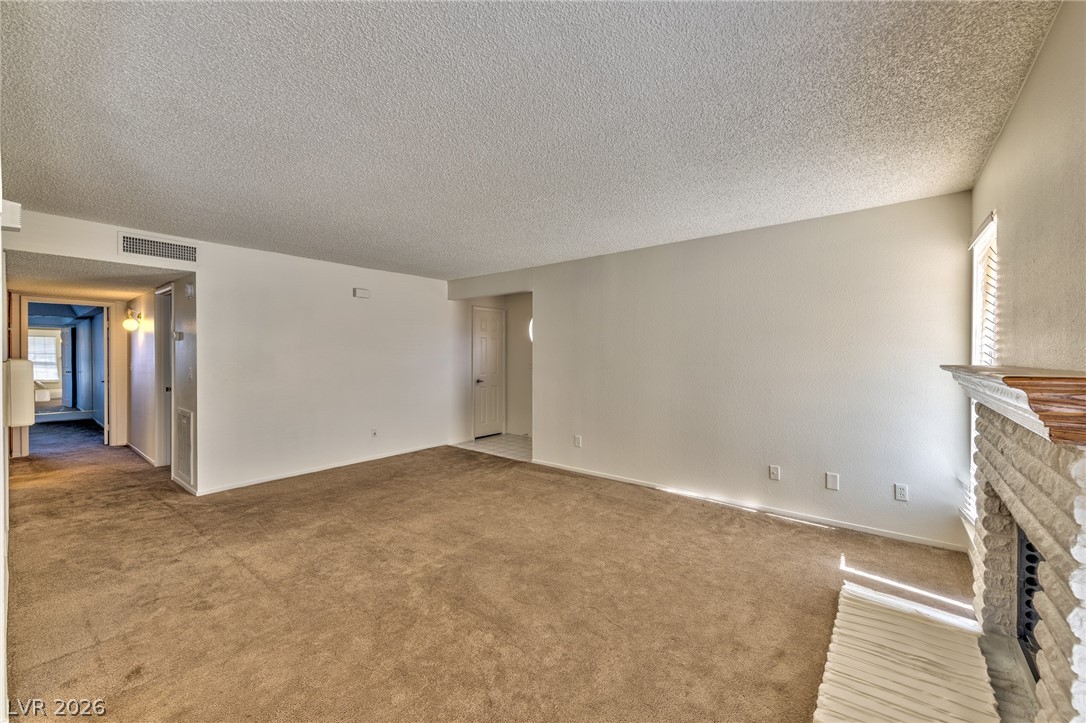 Photo 4 of 1751 E Reno Avenue #122