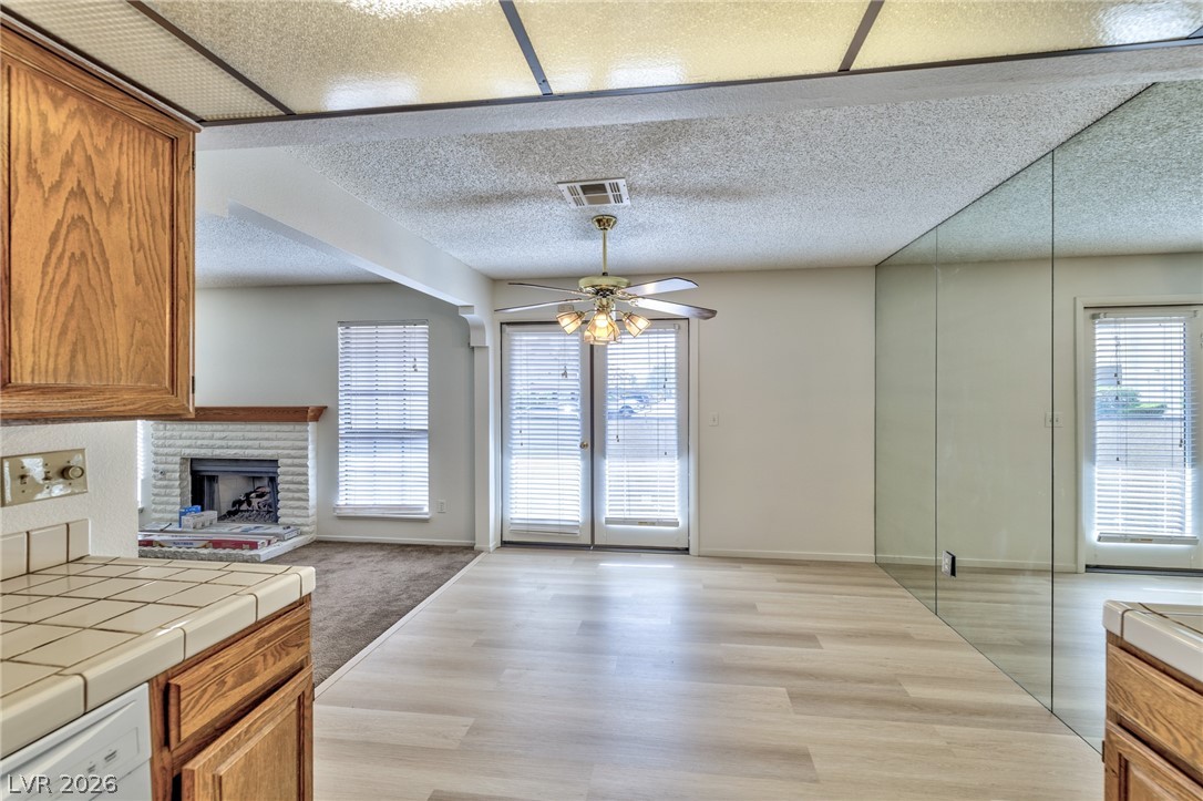 Photo 7 of 15, 1751 E Reno Avenue #122
