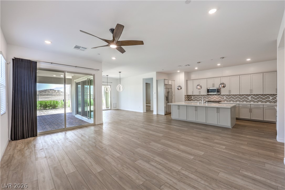 Photo 5 of 12457 Heritage Bend Drive