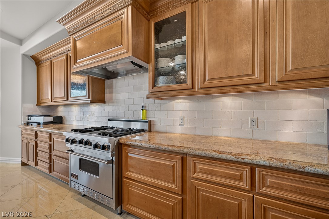 Photo 6 of 35, 9101 Alta Drive #16