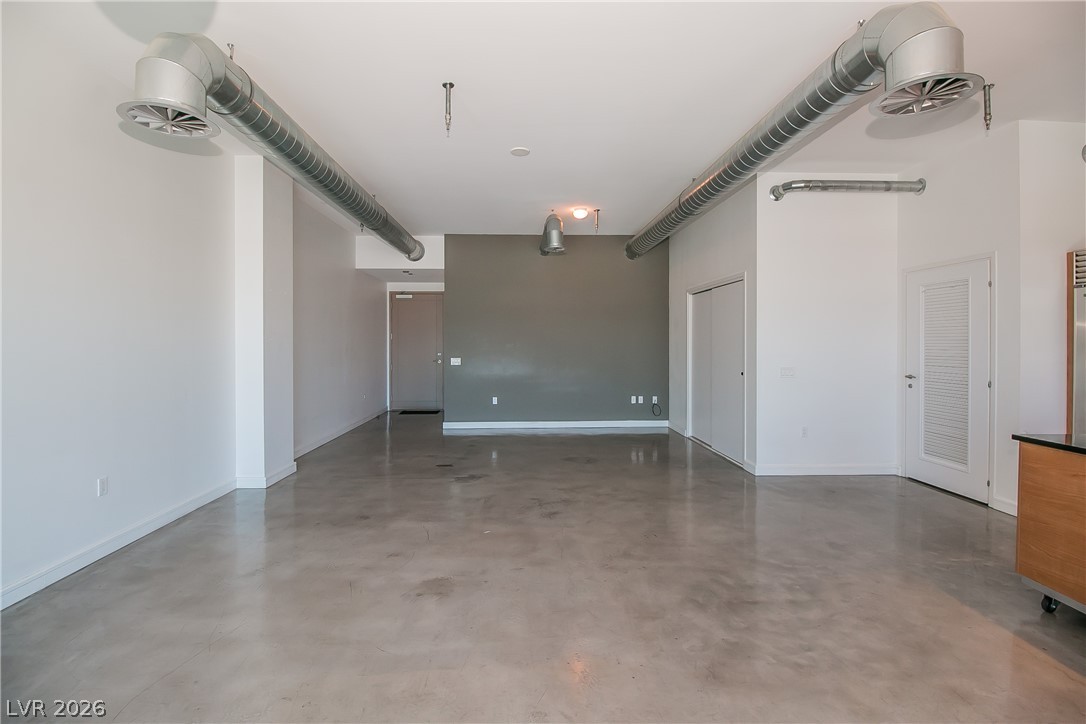 Photo 5 of 200 HOOVER Avenue #1802