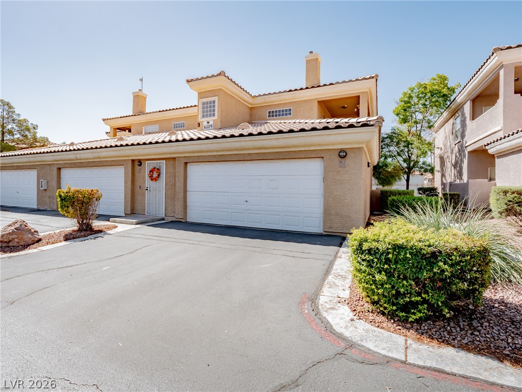 6809 Cobre Azul Avenue #101, Las Vegas 89108