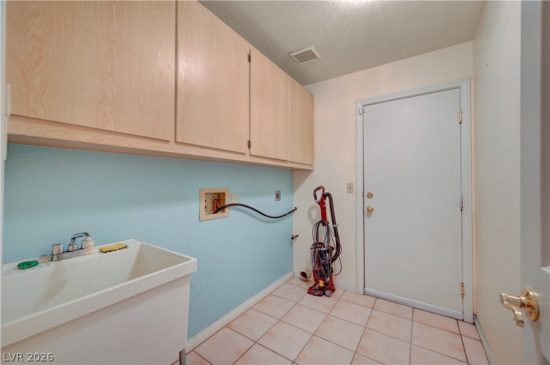 Photo 32 of 59, 809 Upland Boulevard