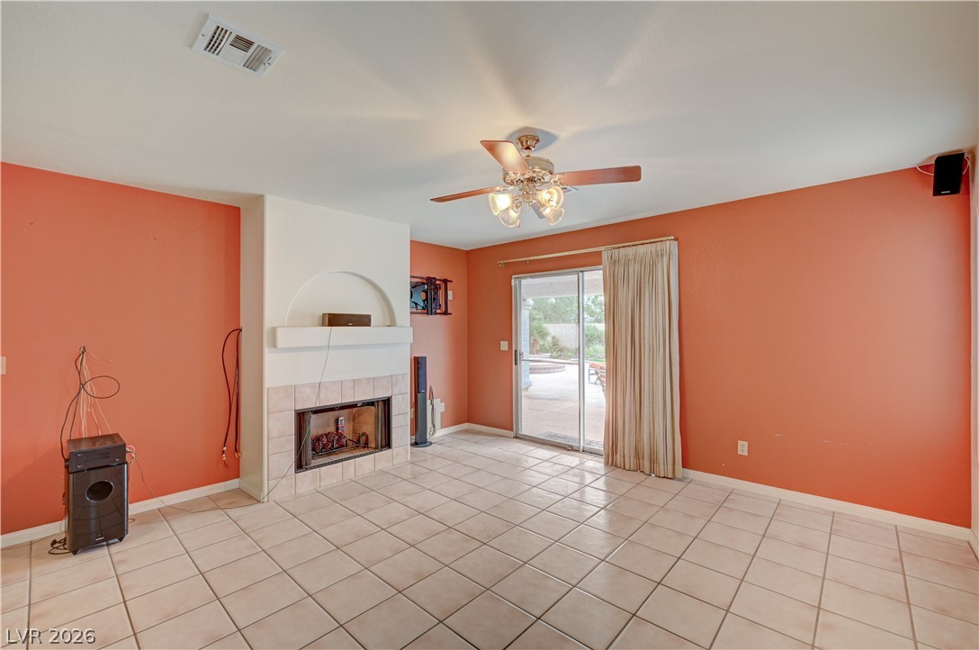 Photo 13 of 59, 809 Upland Boulevard