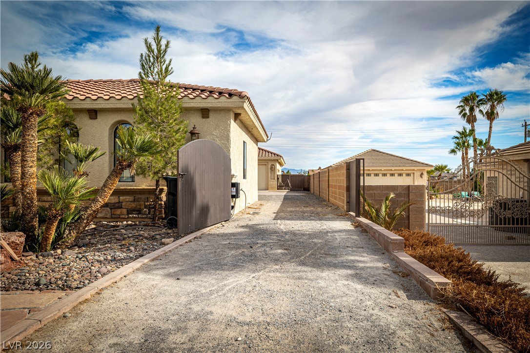 Photo 5 of 2181 E Winery Road