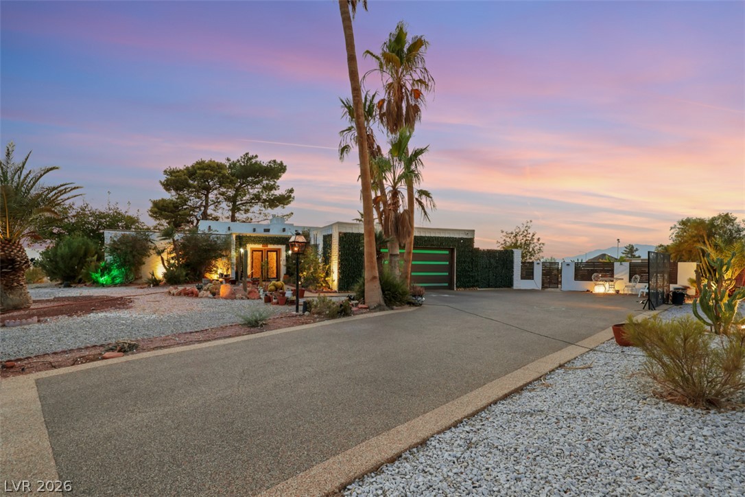 Photo 4 of 6744 Mountridge Drive