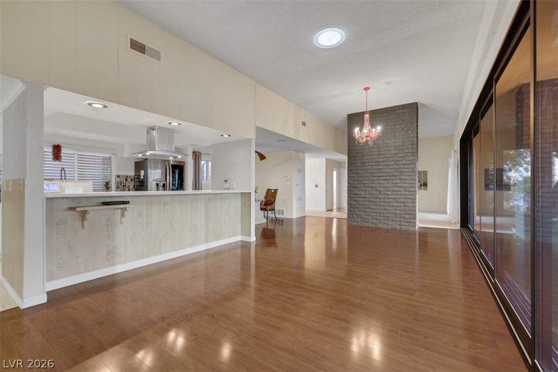 Photo 15 of 54, 6744 Mountridge Drive