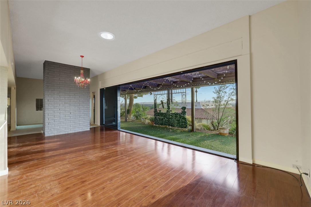 Photo 14 of 54, 6744 Mountridge Drive
