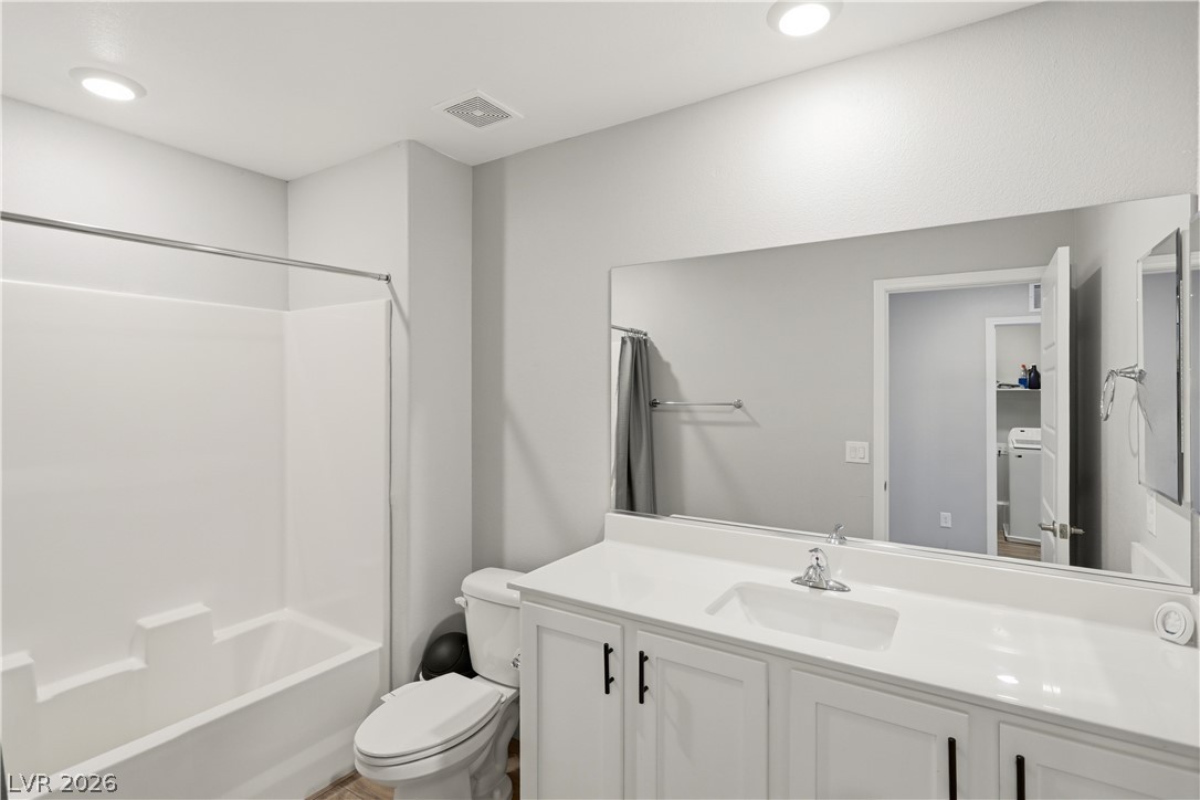 Photo 11 of 22, 817 Watford Place